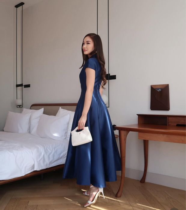 Продается платье черного цвета