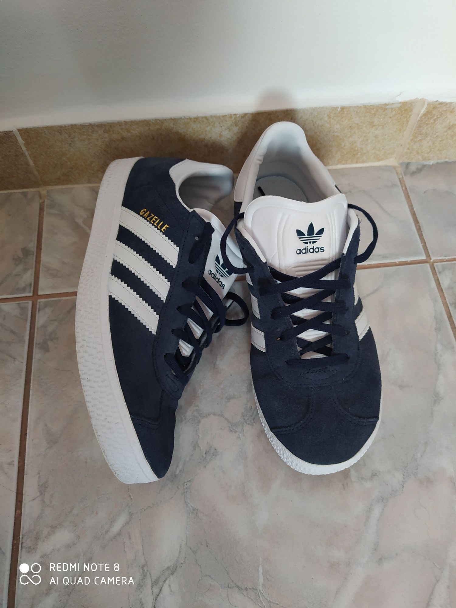 Adidas Gazelle aproape noi, dama, bleu inchis