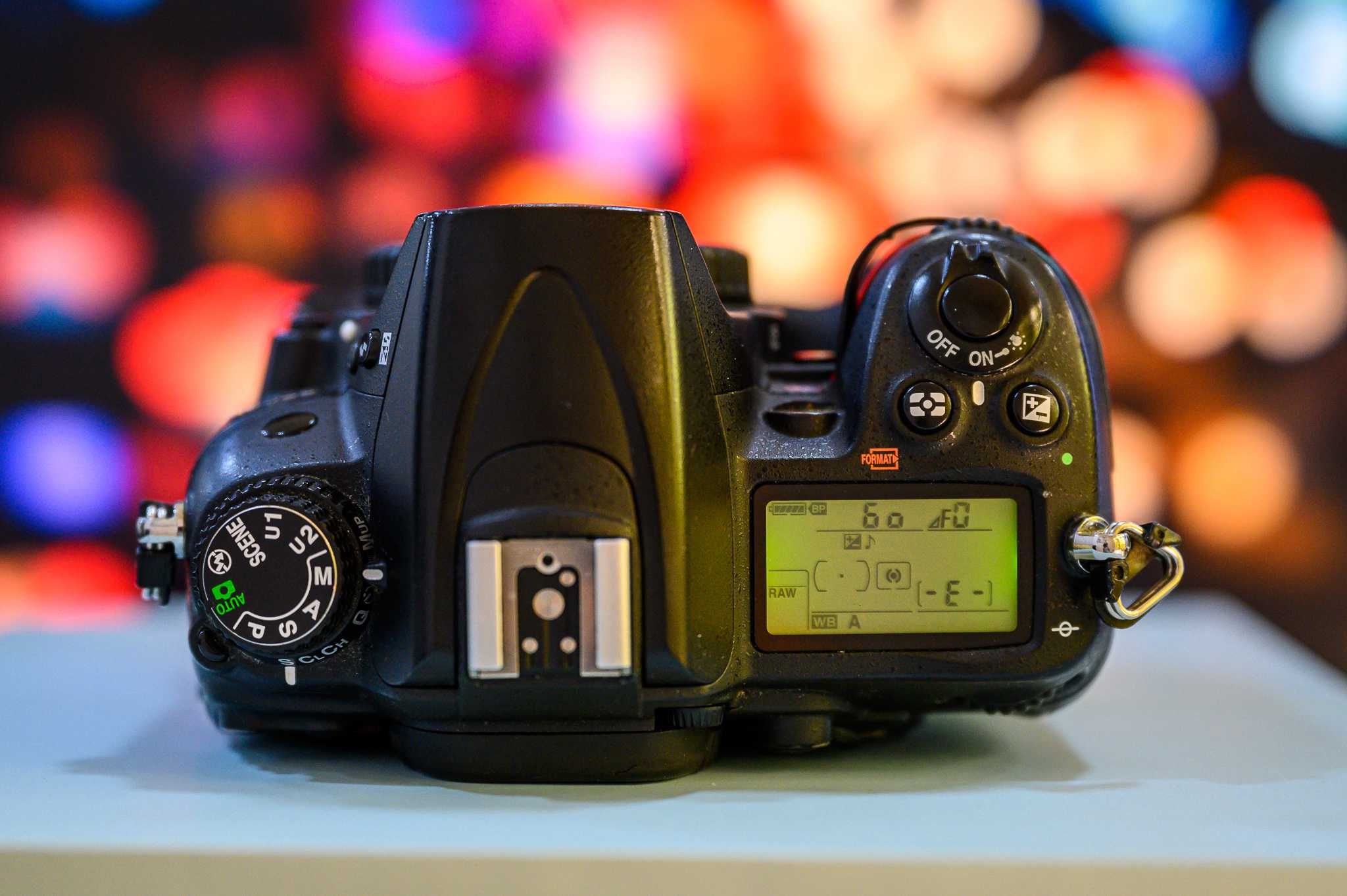 Nikon D7000 с Обектив 18-105 + Грип + Карта памет