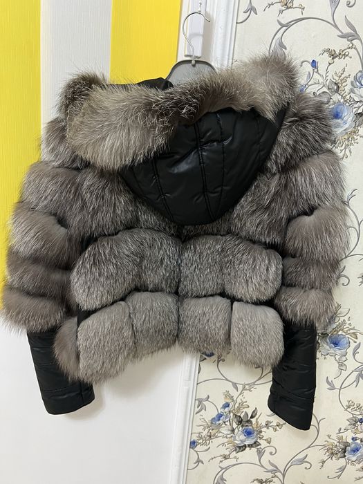 Haina de blana purtata de cateva ori