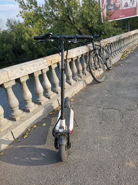 Vând Trotinetă electrică Joyor Y10 Motor 500W