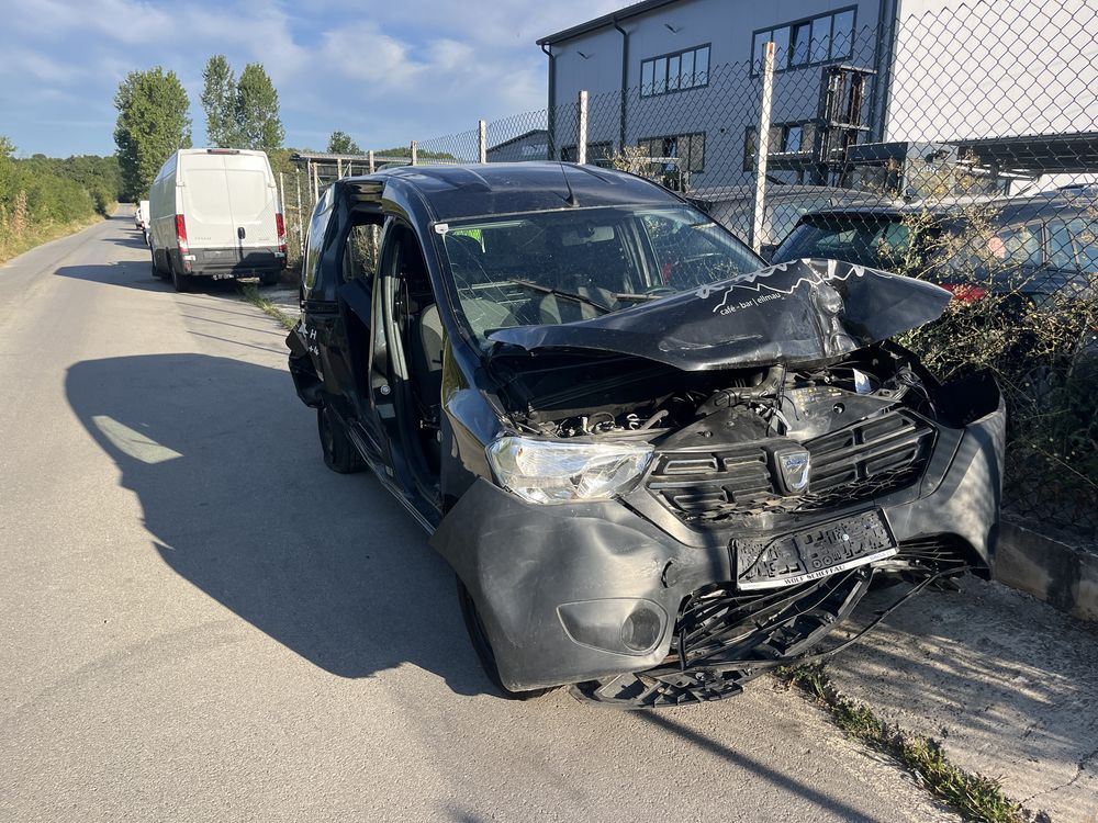 Dacia Dokker Части 1.3TCE 2021г