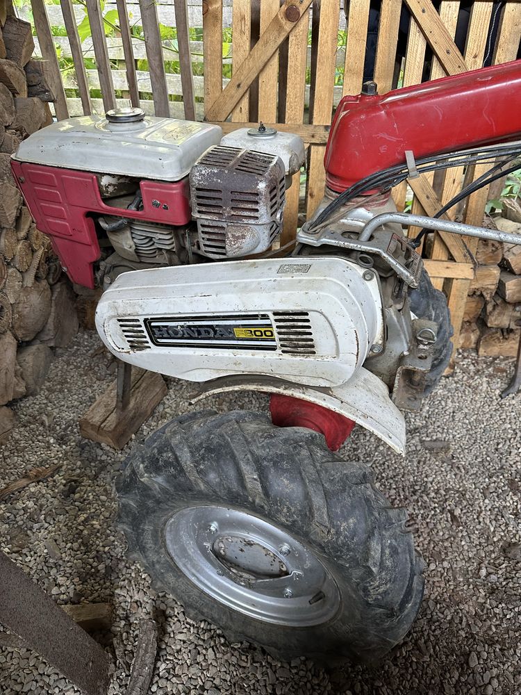 De vanzare: Motocultor Honda F800 cu motor GX300 -9 cp!