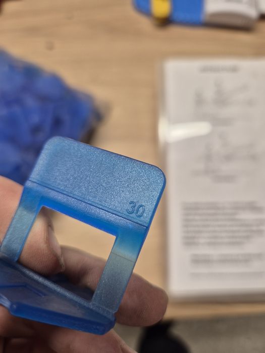 Cleste pentru distantiere autonivelante gresie/faianta