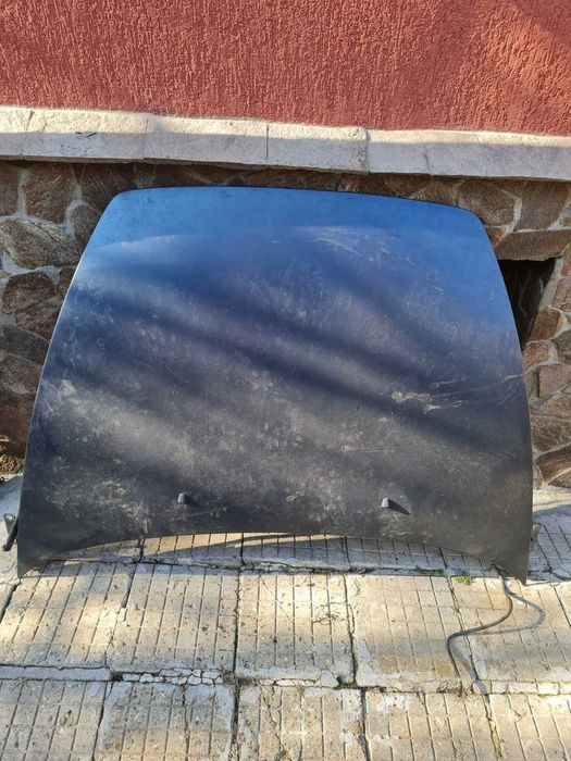 Преден капак за Волво V50 оборудванан