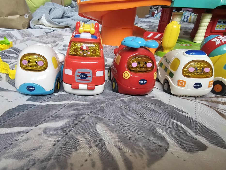 Играчки vtech писта