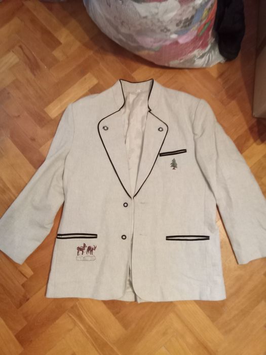 Pardesiu Palton 5-Buc  In Stare Foarte Buna