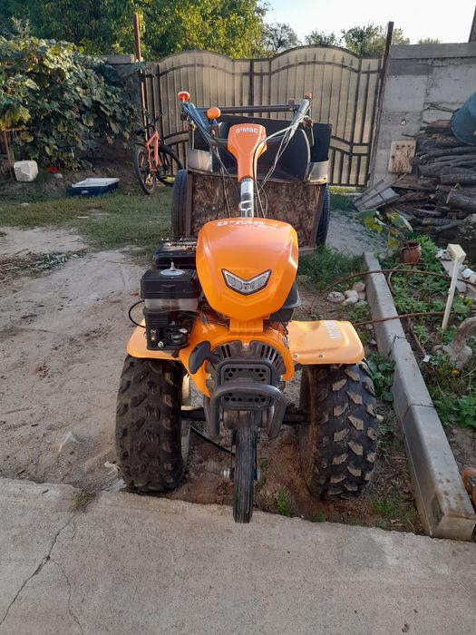 Vand Motocultor O'MacMC 8000 sau schimb cu ATV