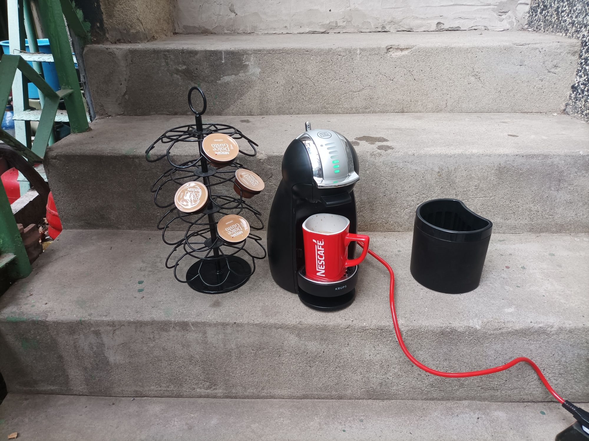 Кафемашина Nescafe Dolce Gusto Genio 2