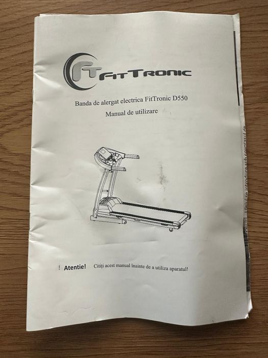 Bandă de Alergat Pliabilă FitTronic D550 - Excelentă pentru Acasă!