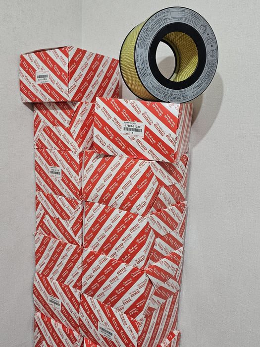 Воздушный фильтр Тойота Ланд Крузер 100