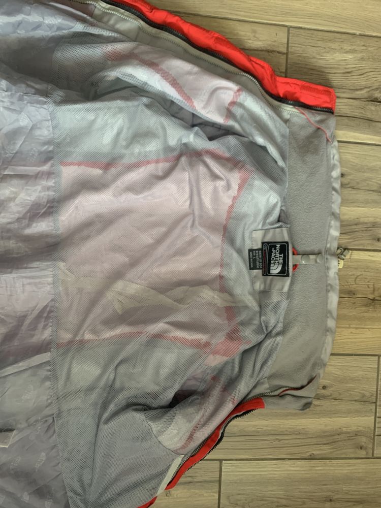 Jacketa The North Face waterproof & HyVent