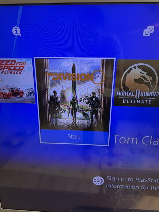 PlayStation 4 slim 1TB + игри + 2 джойстика