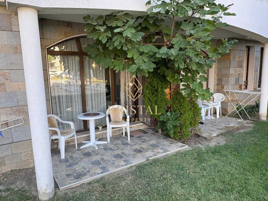 Продава се Двустаен апартамент в к.к. Слънчев бряг - 50 кв.м за 1820 €/кв.м - Снимка #12