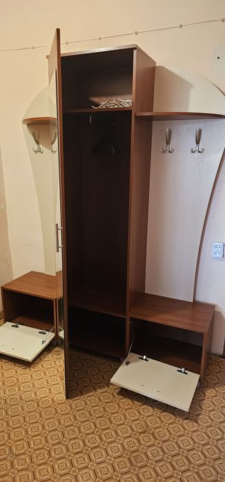 Шкаф в прихожую шкаф