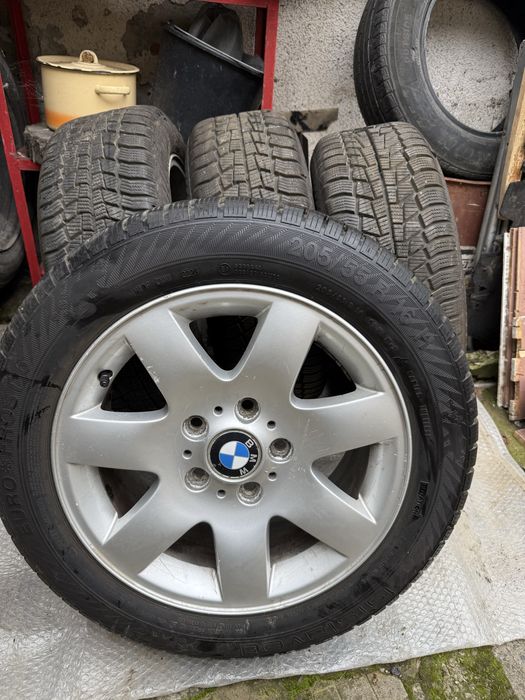 Продавам гуми с джанти  205/55/16