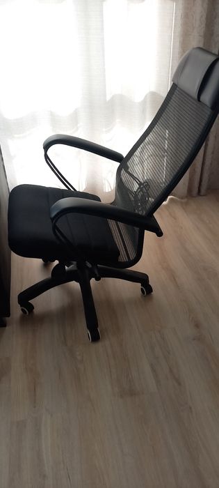 Продаётся диван и кресло для офиса и дома