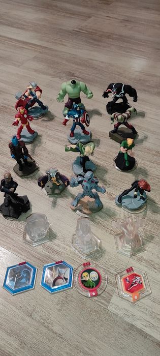 Lot figurine 70+ buc. Disney infinity Xbox360/Xbox One/ps3/ps4/Wii u