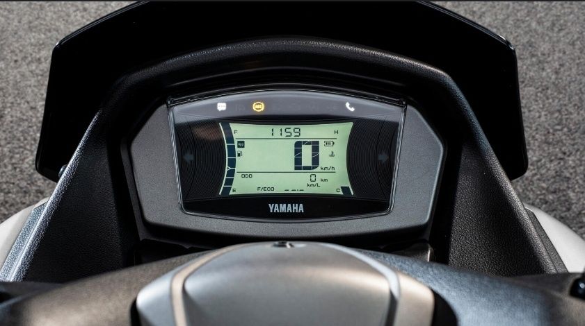 Yamaha Nmax 155 2023 5000 km încă în garantie