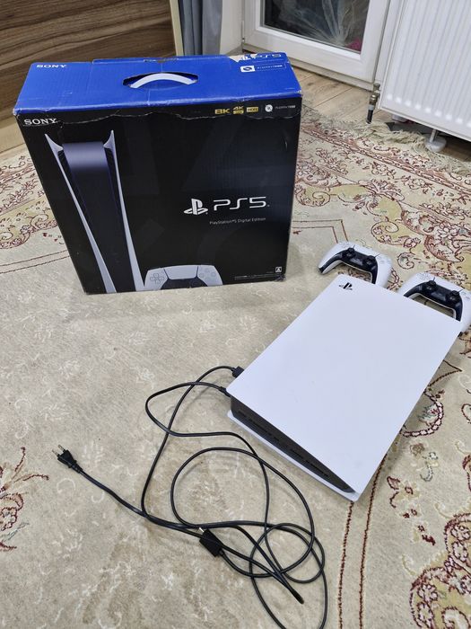 Продам приставку Sony Playstation 5, в коробке за 159000 тг.