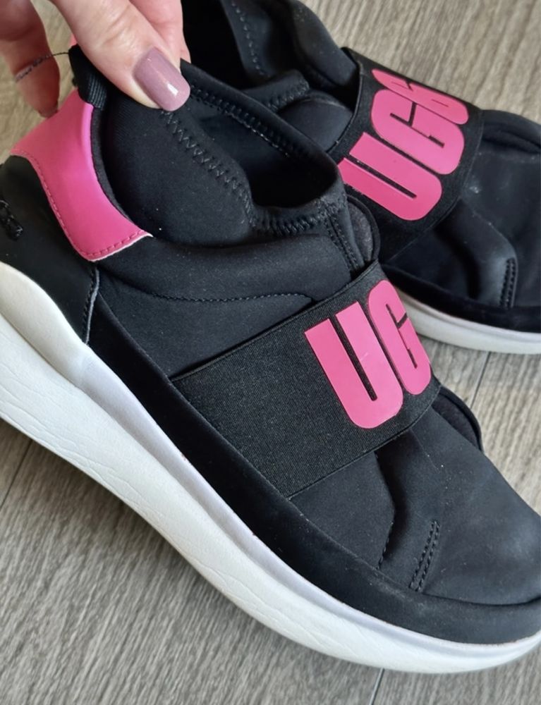 Sneakers UGG, masura 39