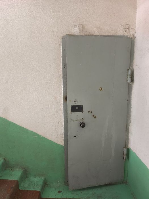 Продам 3/1/4 АНГРЕН.  Район 5/4