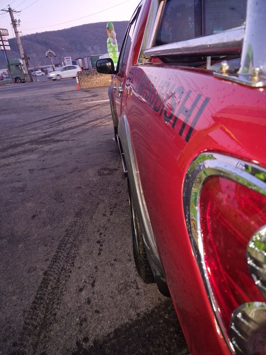 Mitsubishi l 200 sau schimb cu camioneta basculabila