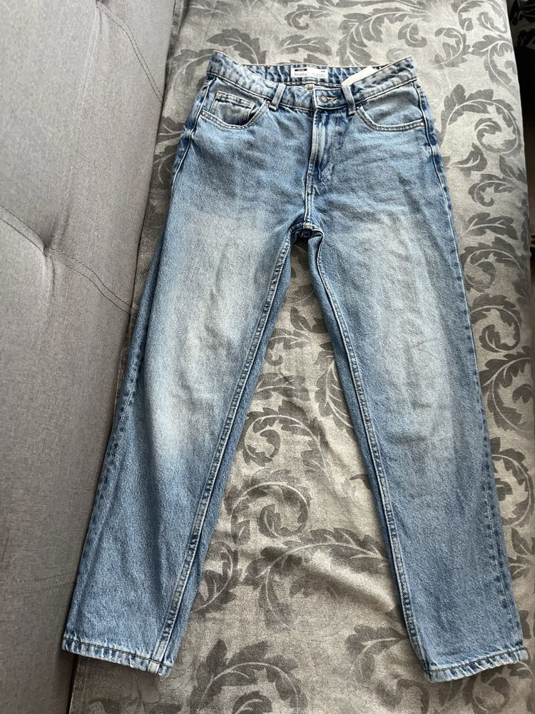 Продавам дънки от Bershka и Pull&Bear