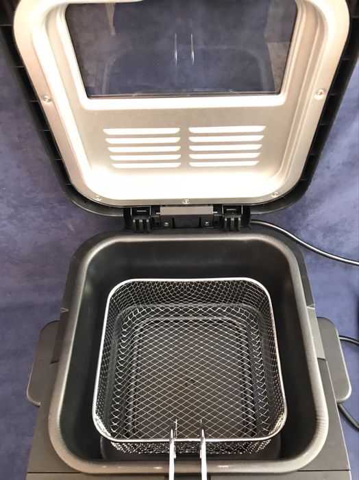 Електрически фритюрник BRANDT