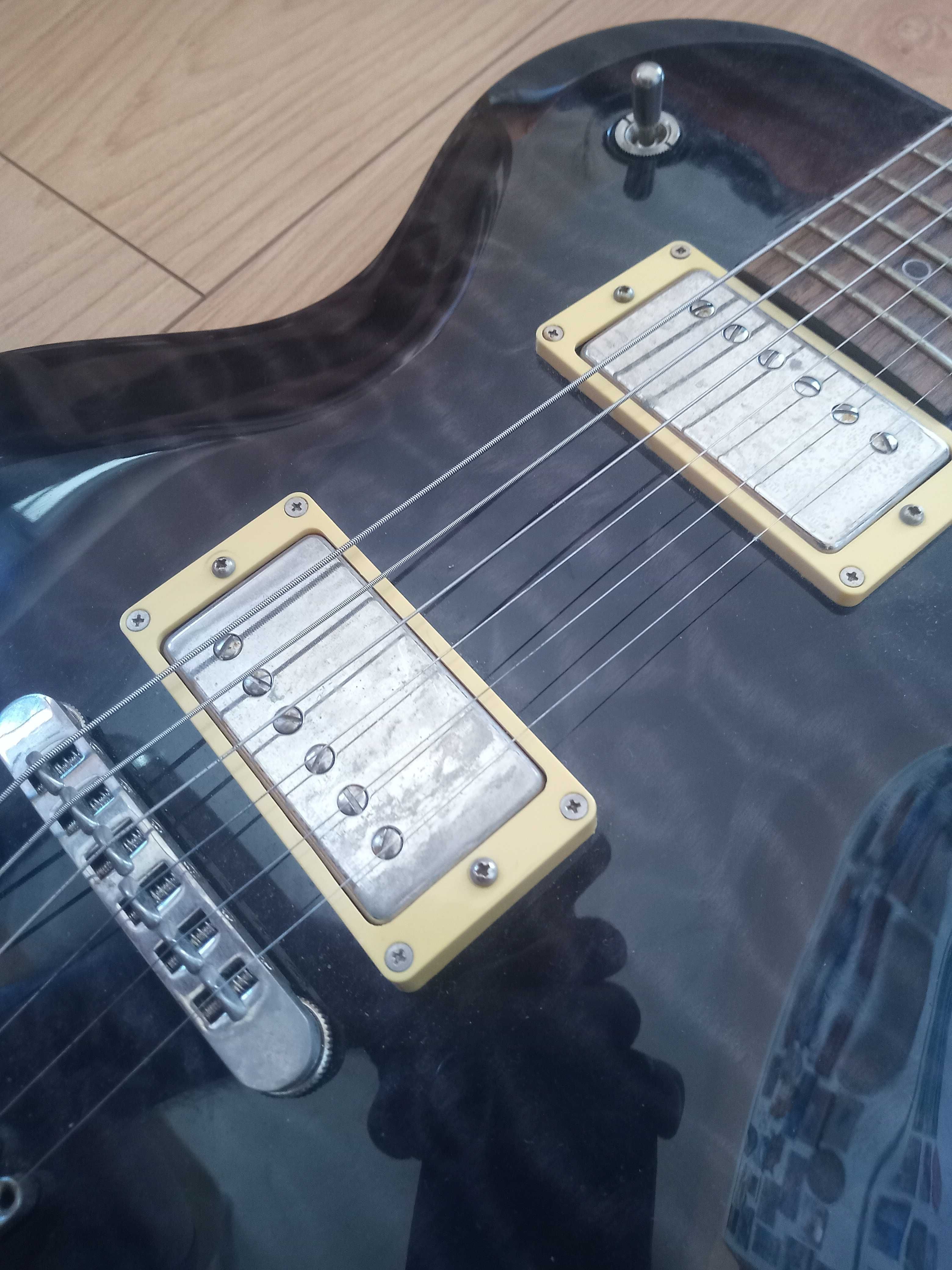 Продавам електрическа китара Yamaha AES-920 с адаптери Seymour Duncan