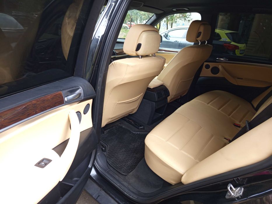 Vând autoturism BMW x5 xDrive30d