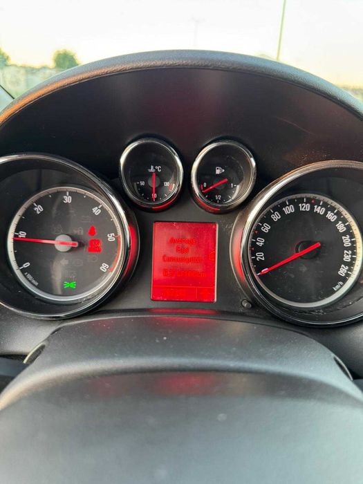 Opel Astra J Sports Tourer 2011 1.7 CDTI