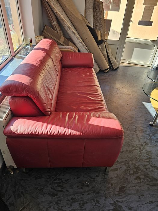 Canapea piele naturala impecabila