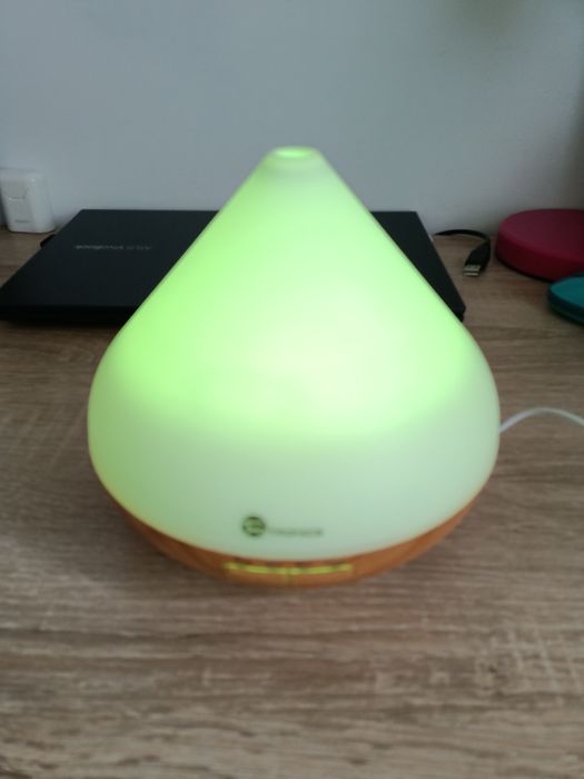 Vând Diffuser Aromatherapy