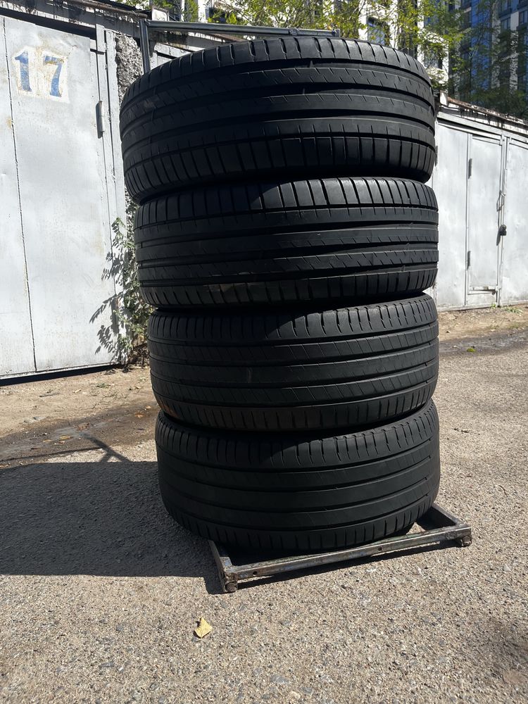 Летние шины Michelin – 255 / 45 /20 и 235 / 50/ 20
