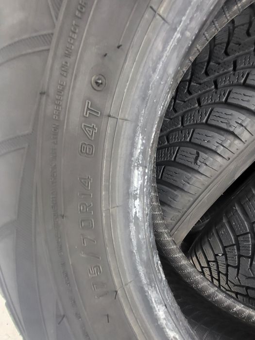 4бр 175/70/14 гумите са много запазени малко карани