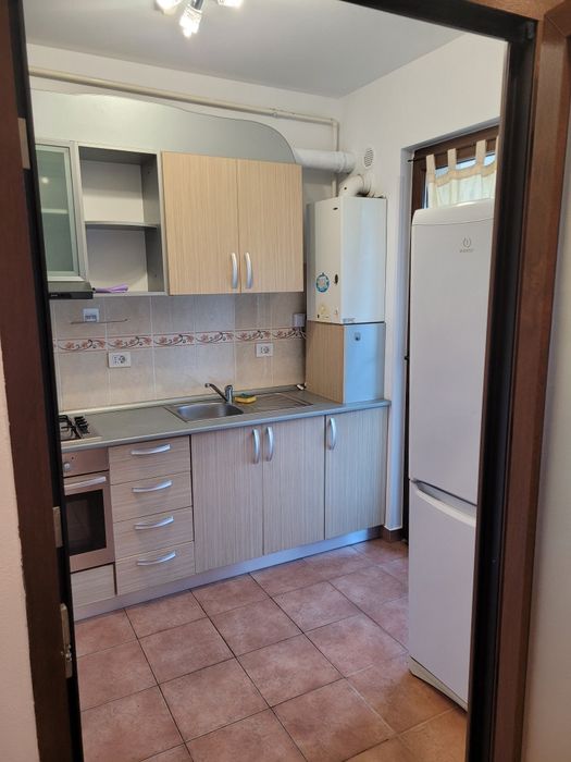 Garsoniera,44 mp.,dec,Gavana,etaj 2/6 cu lift,bloc nou,loc de parcare.
