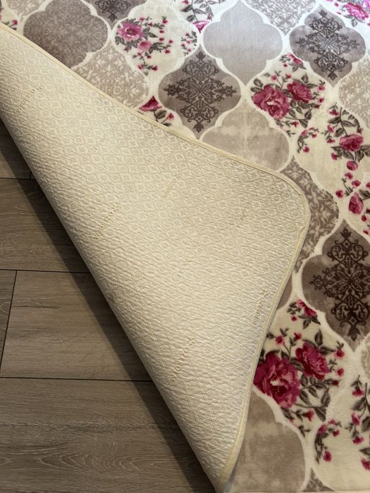 Нов килим 230/150 метра