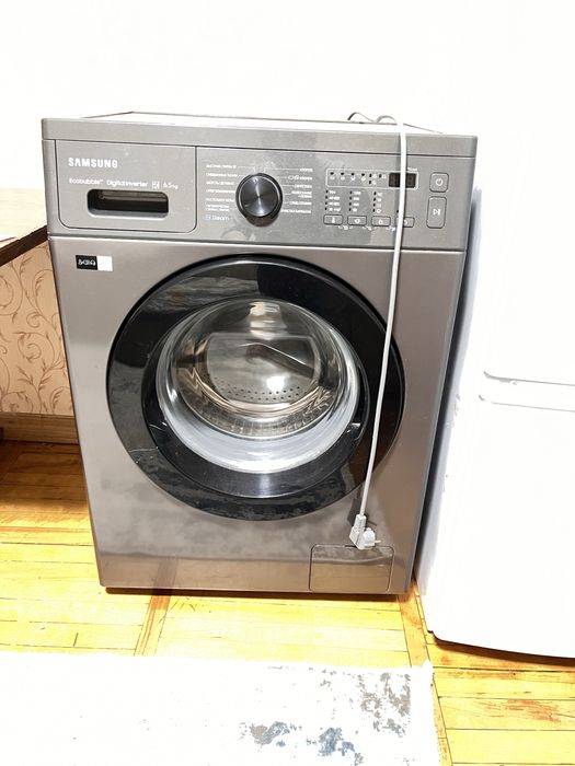 Срочно продам стиральную машину