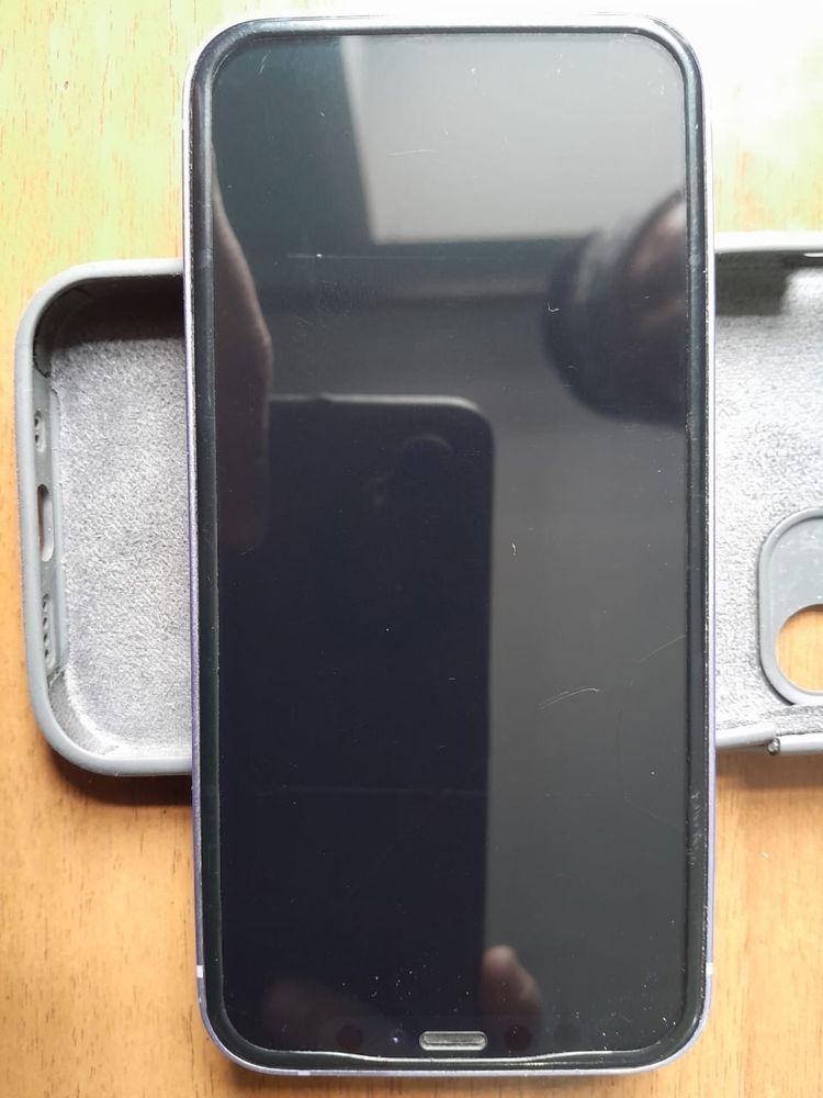 продам Iphone 12 mini