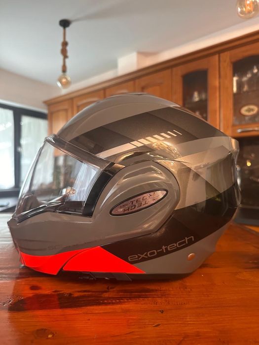 Scorpion Exo Tech Evo Flip up L