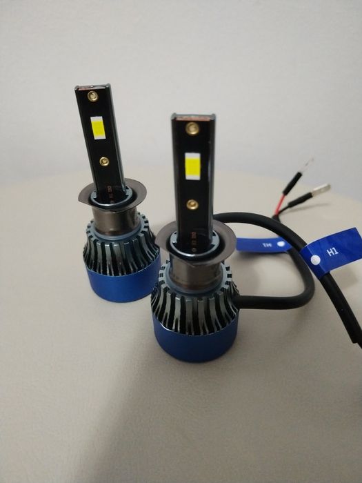 Set becuri  LED H1 noi