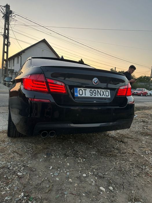 BMW Seria 5 F10/2013/2.0d/520 Automat/Pachet M/Ceasuri Plasma