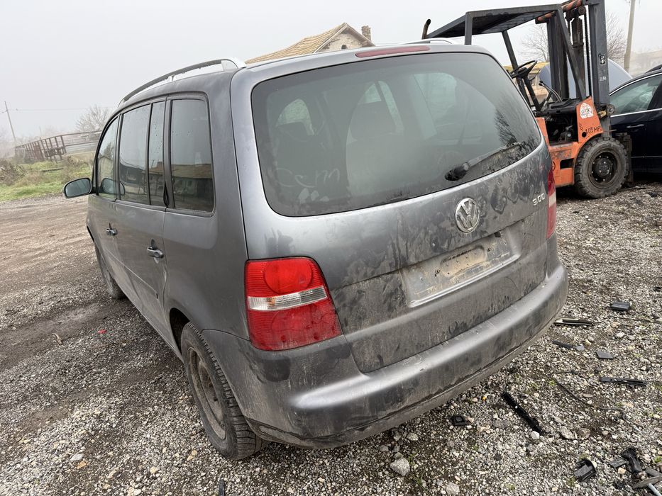 W touran на части 2.0 тди 136 коня