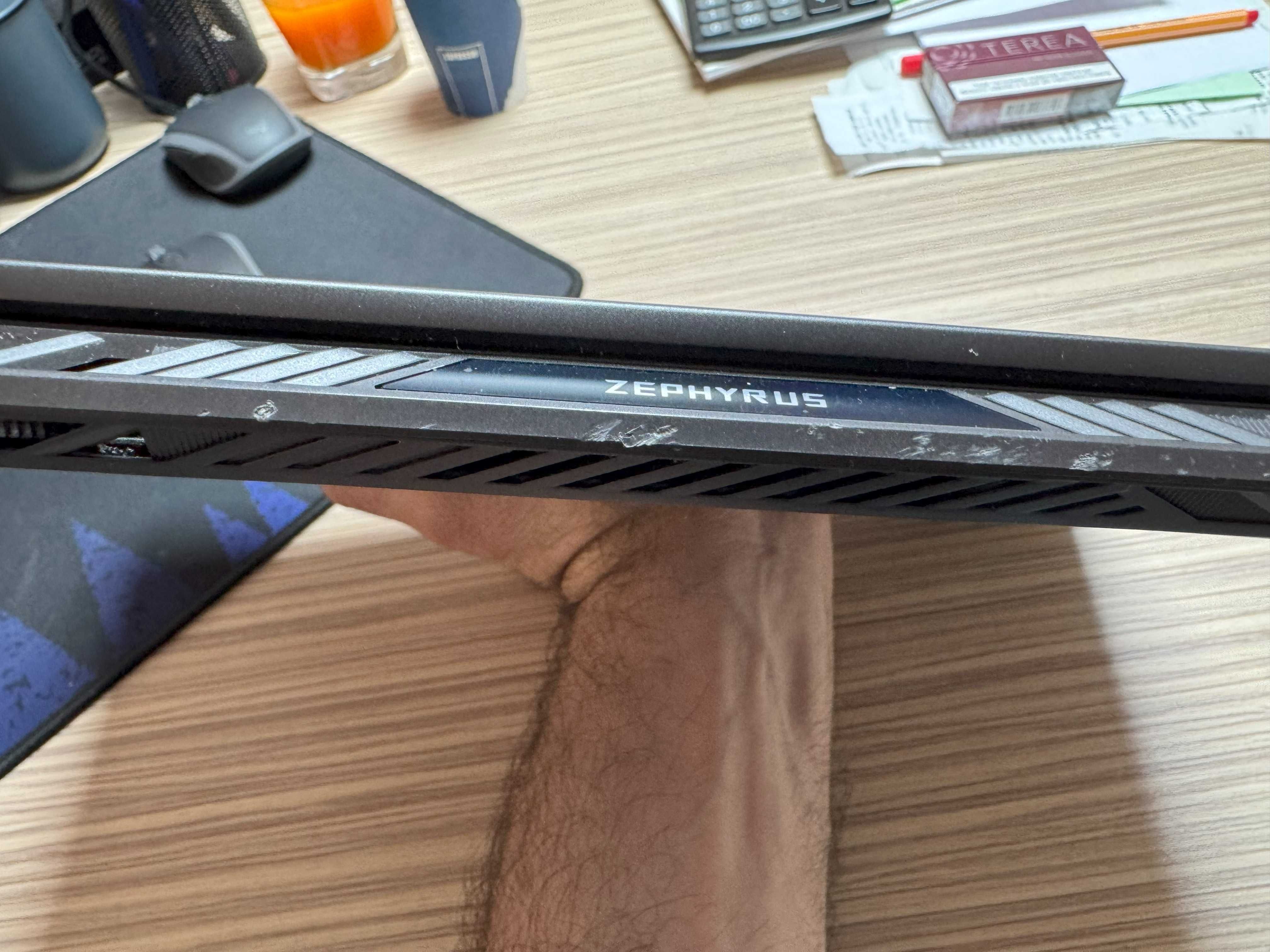 ROG Zephyrus G14 - Ryzen 9 5800, RTX3060, 1TB SSD Nvme, 16GB RAM