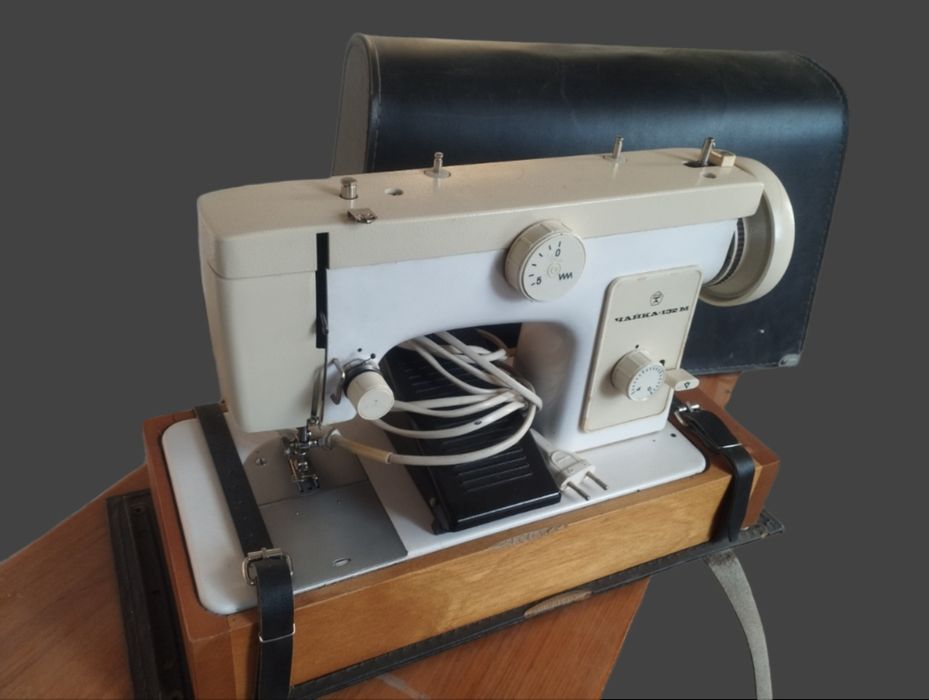 Машинка с футляром