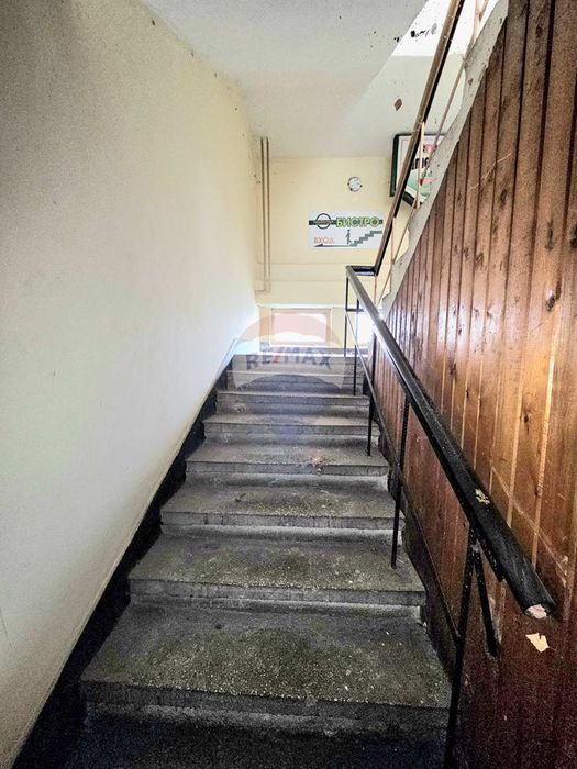 Заведение в Варна-Възраждане 4 площ 66 цена 600