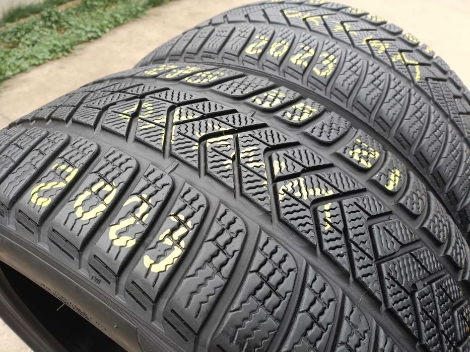 Set 4 anvelope de iarna 275 35 21 cu 315 30 21 pirelli N0 dot 2023