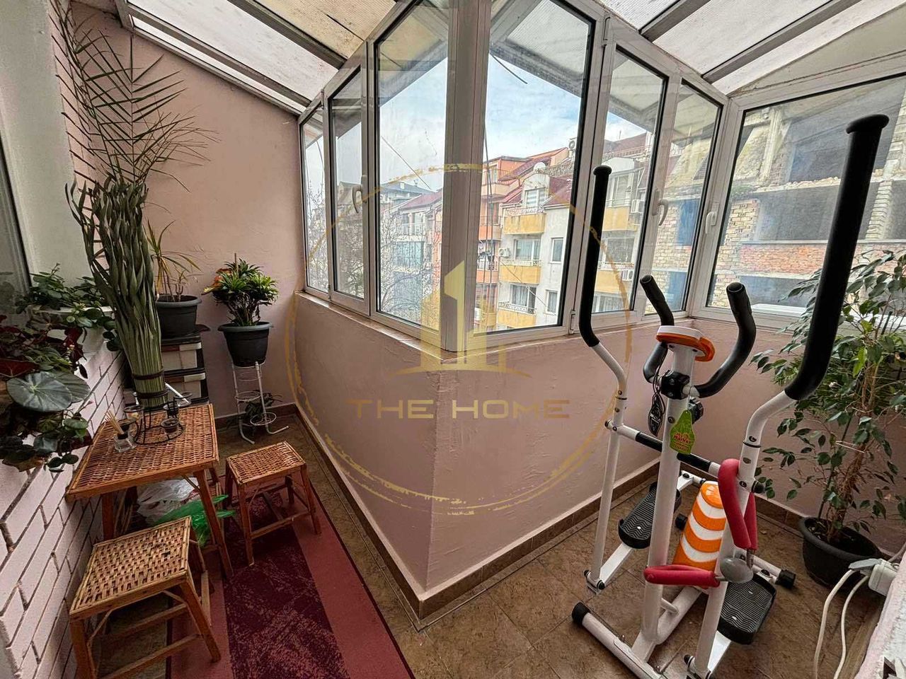 Продава се Тристаен апартамент в Варна, ЖП Гара - 95 кв.м за 2264 €/кв.м - Снимка #6
