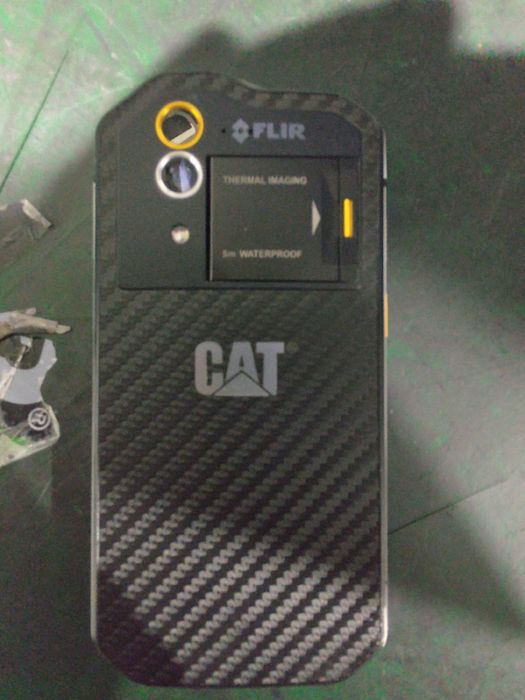 Телефон CAT-s60 водоустойчив